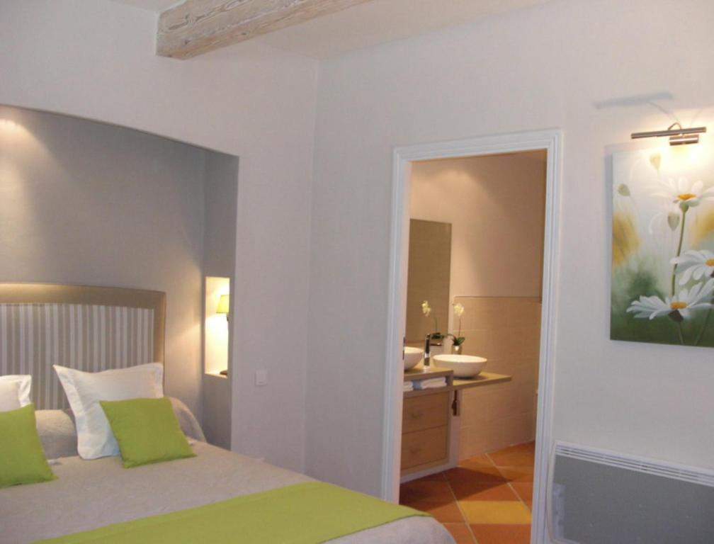 Chambres D'Hotes Domaine De La Capelle Saint-Martin-Lalande Rom bilde